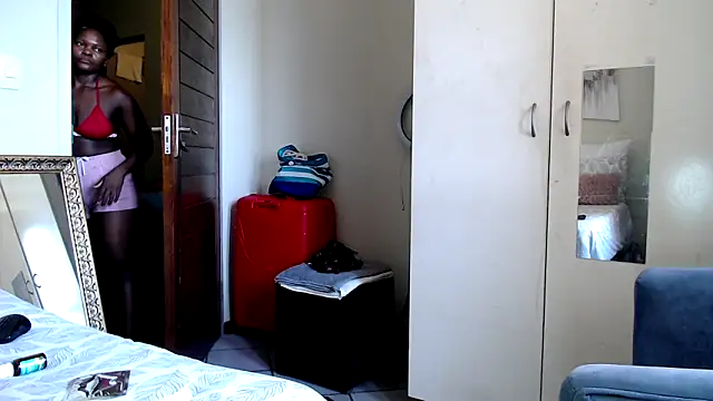 Snapshot of FitSelina66 chatting on March 22, 2025, 11:53 am FitSelina66 online show from March 22, 2025, 11:53 am