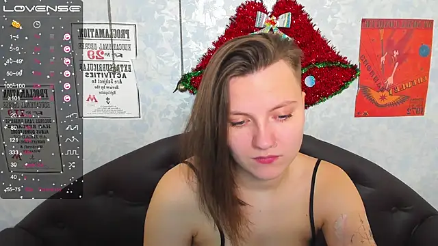 Snapshot of MelindaTin chatting on December 19, 2024, 4:34 am MelindaTin online show from December 19, 2024, 4:34 am