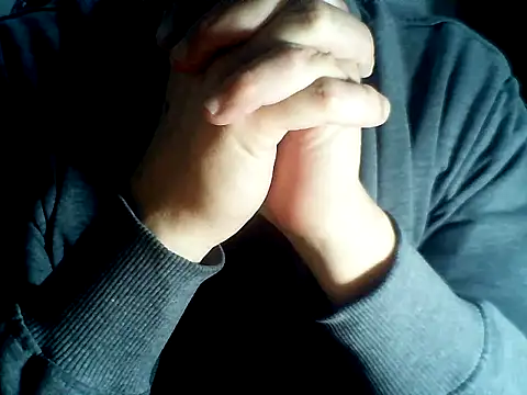 Snapshot of Latinjim29 chatting on December 15, 2025, 4:28 am Latinjim29 online show from December 15, 2025, 4:28 am