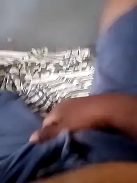 Snapshot of Nirmaana76 chatting on March 9, 2025, 5:44 am Nirmaana76 online show from March 9, 2025, 5:44 am