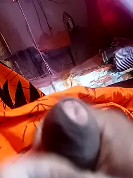 Snapshot of Nirmaana76 chatting on March 12, 2025, 5:24 am Nirmaana76 online show from March 12, 2025, 5:24 am