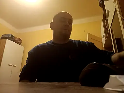 Snapshot of MrWhitePL chatting on February 25, 2025, 5:47 pm MrWhitePL online show from February 25, 2025, 5:47 pm