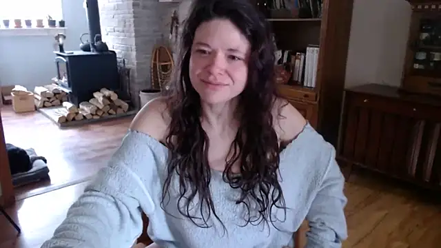 Snapshot of MarcyJones chatting on March 3, 2025, 1:31 pm MarcyJones online show from March 3, 2025, 1:31 pm