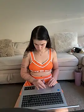 Snapshot of joeystaciee chatting on November 13, 2025, 5:23 pm joeystaciee online show from November 13, 2025, 5:23 pm