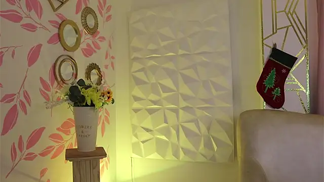 molly marmalade  online show from January 8, 2025, 3:07 pm