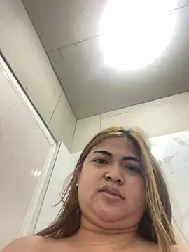 Snapshot of Bombshell_Ashy chatting on December 27, 2024, 6:53 pm Bombshell Ashy online show from December 27, 2024, 6:53 pm