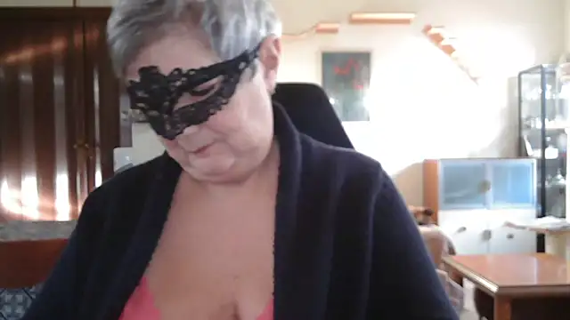 Snapshot of simona60 chatting on January 16, 2025, 2:08 pm simona60 online show from January 16, 2025, 2:08 pm