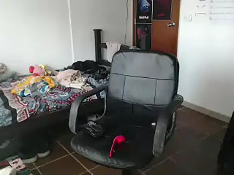 alisterxxx online show from January 28, 2025, 2:42 pm