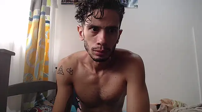 alisterxxx online show from February 17, 2025, 2:15 pm