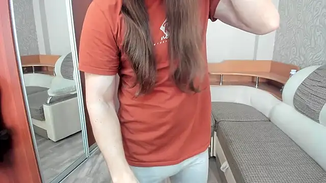 Marrymepls online show from November 17, 2025, 3:56 am