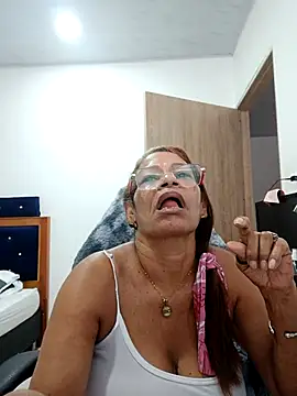 BustyMilf  online show from October 2, 2025, 12:45 pm