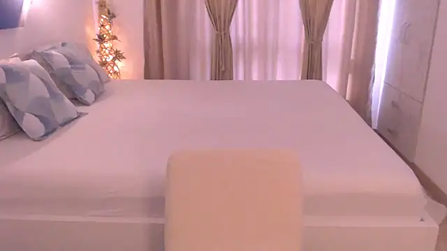 Snapshot of Raisshy chatting on November 11, 2025, 11:21 am Raisshy online show from November 11, 2025, 11:21 am