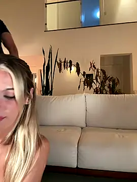 jasminesummer online show from October 4, 2025, 10:19 pm