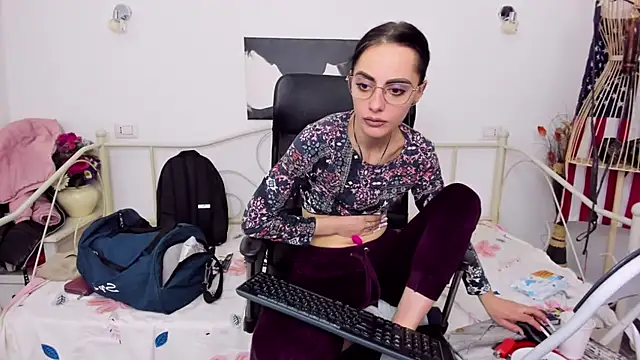 jessystarr online show from February 10, 2025, 11:45 pm