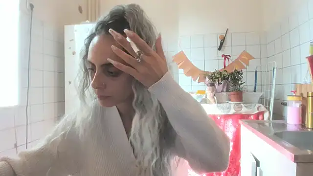 jessystarr online show from September 13, 2025, 7:19 am