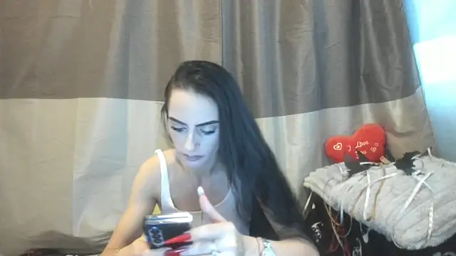 jessystarr online show from November 8, 2025, 12:16 pm