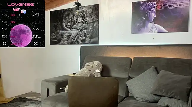 Snapshot of BenjaminCooperk chatting on March 17, 2025, 9:55 pm BenjaminCooperk online show from March 17, 2025, 9:55 pm