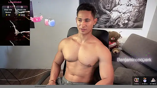 Snapshot of BenjaminCooperk chatting on October 26, 2025, 7:53 pm BenjaminCooperk online show from October 26, 2025, 7:53 pm