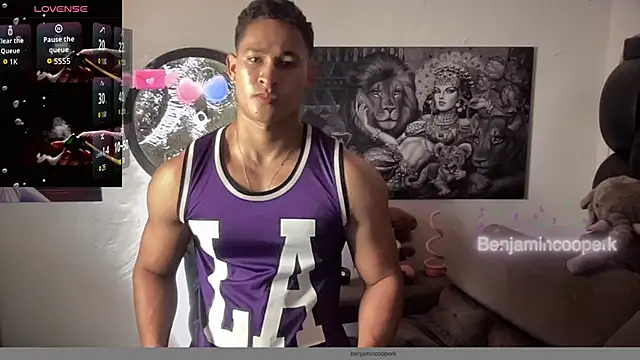 Snapshot of BenjaminCooperk chatting on October 30, 2025, 7:36 pm BenjaminCooperk online show from October 30, 2025, 7:36 pm