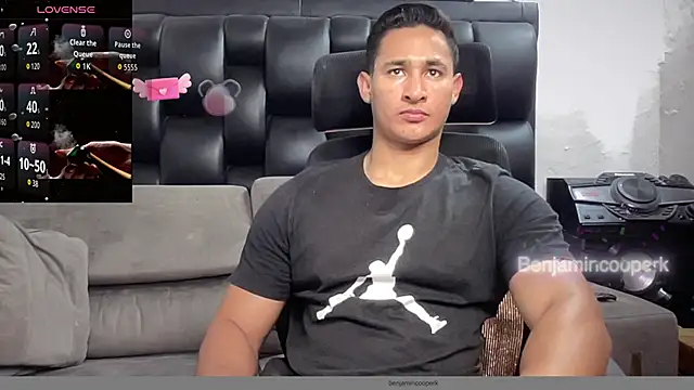 Snapshot of BenjaminCooperk chatting on November 9, 2025, 11:47 pm BenjaminCooperk online show from November 9, 2025, 11:47 pm