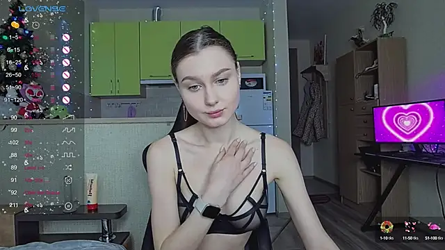 Snapshot of _Sweet_Lilit_ chatting on January 7, 2025, 10:43 am  Sweet Lilit  online show from January 7, 2025, 10:43 am