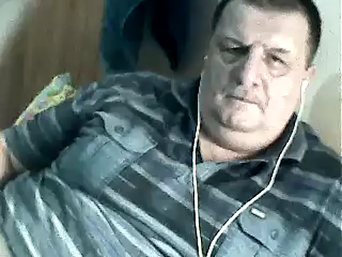 Snapshot of Vyrtous579 chatting on February 23, 2025, 3:18 pm Vyrtous579 online show from February 23, 2025, 3:18 pm