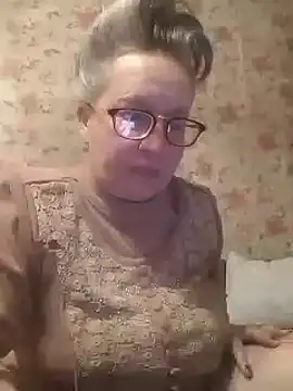 Snapshot of Cerd_Ayaz chatting on February 25, 2025, 8:19 pm Cerd Ayaz online show from February 25, 2025, 8:19 pm