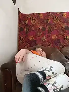 Snapshot of Cerd_Ayaz chatting on March 8, 2025, 8:11 am Cerd Ayaz online show from March 8, 2025, 8:11 am