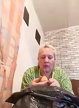 Snapshot of Cerd_Ayaz chatting on September 9, 2025, 3:00 pm Cerd Ayaz online show from September 9, 2025, 3:00 pm