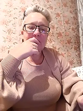 Snapshot of Cerd_Ayaz chatting on October 2, 2025, 9:44 pm Cerd Ayaz online show from October 2, 2025, 9:44 pm