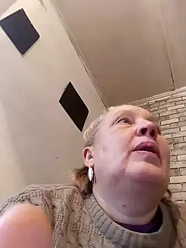 Snapshot of Cerd_Ayaz chatting on December 4, 2025, 8:34 am Cerd Ayaz online show from December 4, 2025, 8:34 am