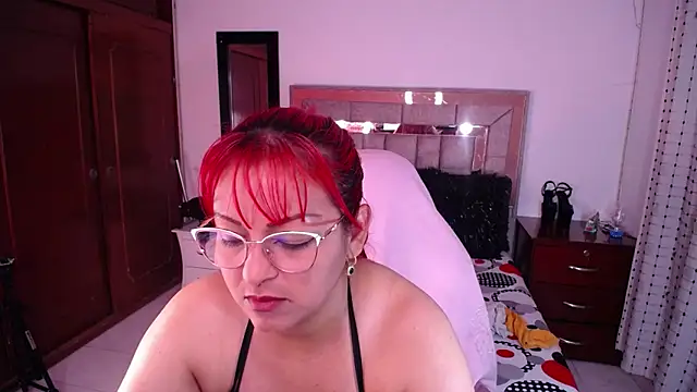 Snapshot of salomecastro_ chatting on January 25, 2025, 1:32 am salomecastro online show from January 25, 2025, 1:32 am