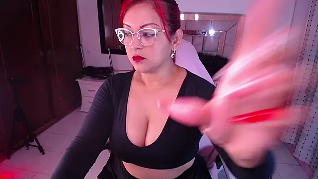 Snapshot of salomecastro_ chatting on February 7, 2025, 2:08 am salomecastro online show from February 7, 2025, 2:08 am