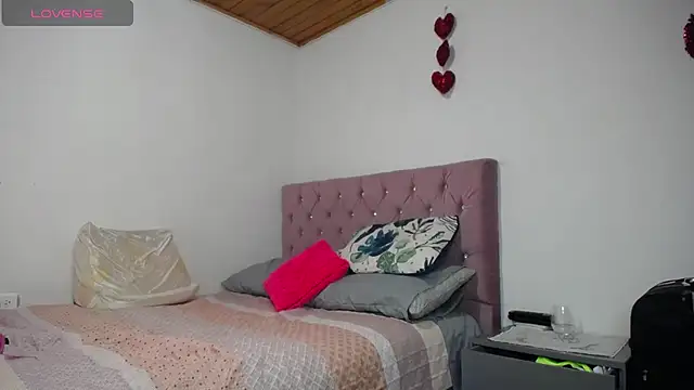 Snapshot of cristin_doll_ chatting on February 6, 2025, 5:30 pm cristin doll online show from February 6, 2025, 5:30 pm
