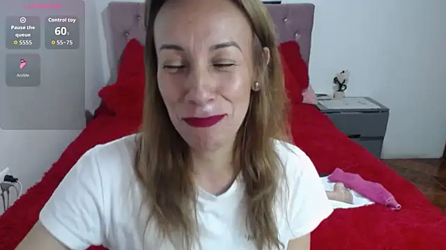 Snapshot of cristin_doll_ chatting on October 23, 2025, 4:06 pm cristin doll online show from October 23, 2025, 4:06 pm