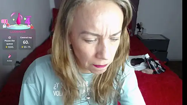 Snapshot of cristin_doll_ chatting on November 19, 2025, 9:26 pm cristin doll online show from November 19, 2025, 9:26 pm