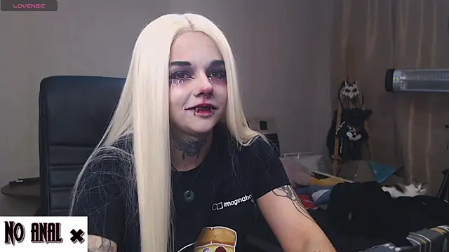 Dark  Elf online show from December 12, 2024, 9:58 pm