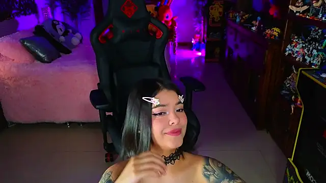 Snapshot of ambarEvans chatting on January 30, 2025, 11:13 pm ambarEvans online show from January 30, 2025, 11:13 pm