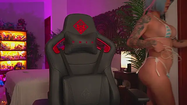 Snapshot of ambarEvans chatting on March 6, 2025, 5:22 pm ambarEvans online show from March 6, 2025, 5:22 pm