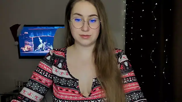 Snapshot of SeasonalSomeone chatting on January 8, 2025, 2:35 pm SeasonalSomeone online show from January 8, 2025, 2:35 pm