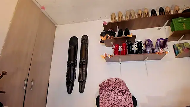 sashasweethot online show from October 10, 2025, 1:26 am