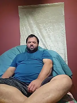 Snapshot of Strongbutgentle36 chatting on November 15, 2025, 7:49 am Strongbutgentle36 online show from November 15, 2025, 7:49 am