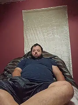 Snapshot of Strongbutgentle36 chatting on November 19, 2025, 8:47 am Strongbutgentle36 online show from November 19, 2025, 8:47 am