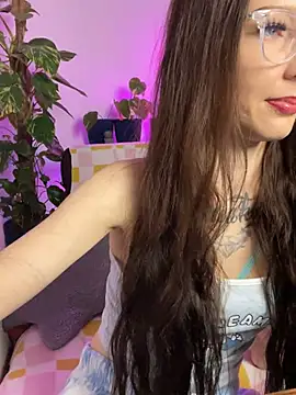 Trixie-Tainted online show from January 20, 2025, 2:57 pm