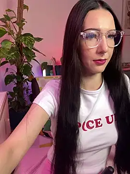 Trixie-Tainted online show from February 15, 2025, 2:11 pm