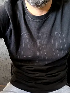 Leo Big online show from November 21, 2025, 12:59 pm