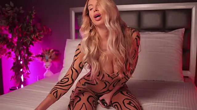 Snapshot of Rachel_Quinn_ chatting on January 29, 2025, 4:58 am Rachel Quinn online show from January 29, 2025, 4:58 am