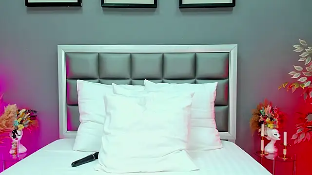 Snapshot of Rachel_Quinn_ chatting on March 6, 2025, 4:41 am Rachel Quinn online show from March 6, 2025, 4:41 am