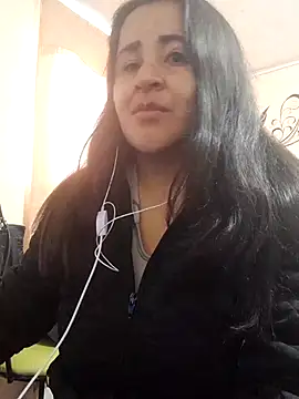 Snapshot of latinfemale chatting on March 13, 2025, 9:48 pm latinfemale online show from March 13, 2025, 9:48 pm