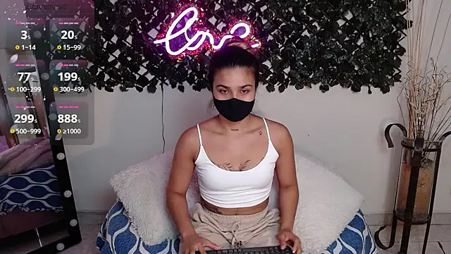 Snapshot of DestinyHills chatting on January 16, 2025, 12:20 pm DestinyHills online show from January 16, 2025, 12:20 pm